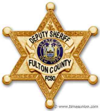 Correction officer dies in Fulton County crash