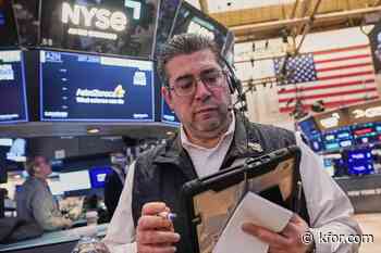 Wall Street loses ground under pressure from rising oil prices