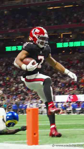 Bout to see these Southern playas serve 🛸 #nfl #atlantafalcons