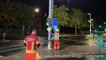 Unwetter in Salzgitter: Feuerwehr muss Sturmschäden beseitigen