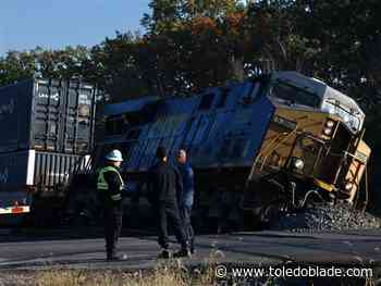 Train carrying 4,000 gallons of diesel derails in North Toledo