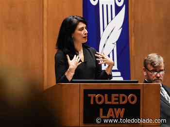 Free speech scholars argue First Amendment protections during debate