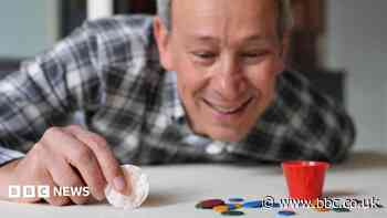 Cambridge professor lifts world tiddlywinks crown