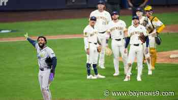 Brewers withstand Rays' comeback attempt to win 3-2 in Game 1 of World Series