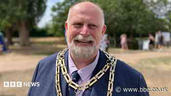 Court papers reveal mayor's £2.7m interest in major rail scheme