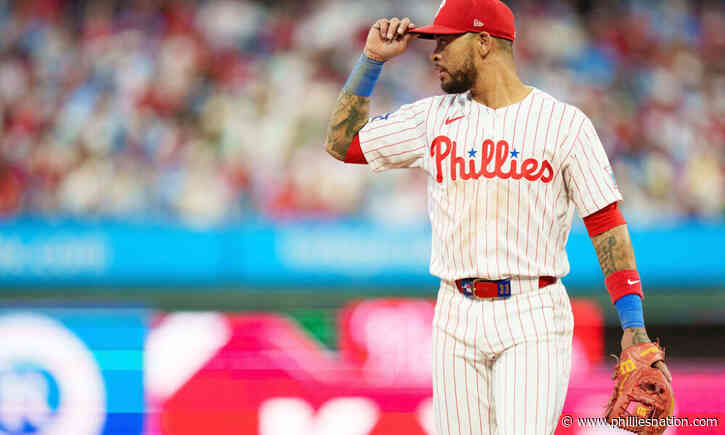 Stay or Go: Should the Phillies re-sign Edmundo Sosa?