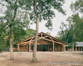 Bois de Cergy Leisure Centre / PLURIEL[LES] ARCHITECTES