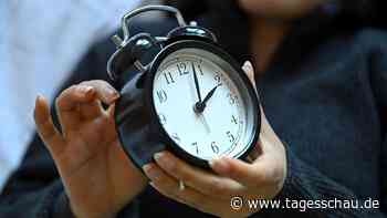 Sommerzeit endet - Um 3:00 Uhr wird an der Uhr gedreht