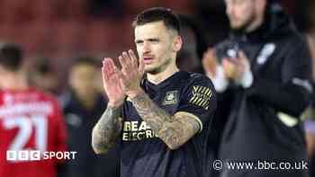 Paterson signs for League Two club Rochdale