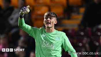 Fylde sign keeper Pickford on loan from Everton