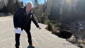 82 days later, no repairs started on washed-out road dividing small Quebec town