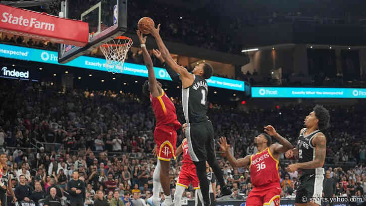 Watch Amen Thompson block Victor Wembanyama at rim to preserve Rockets win, Spurs now 0-2
