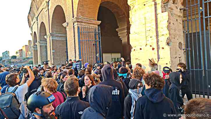 Roma, manifestanti entrano nel Colosseo: forzati gli ingressi