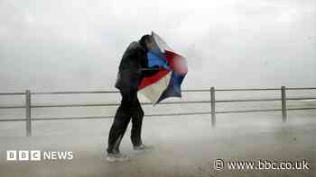 Amber wind warning as storm sweeps in