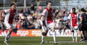 Ajax O19 speelt spannende mini-Klassieker gelijk dankzij laat doelpunt De Baat