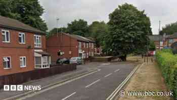 Appeal to trace men who helped officer after assault