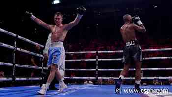 England's Smith outpoints Puello by split decision