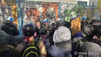 Hundreds gather to protest ‘abusive’ police behaviour in Montreal