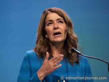 Smith vows cautious approach after narrow win on immigration, muses about referendum on photo radar