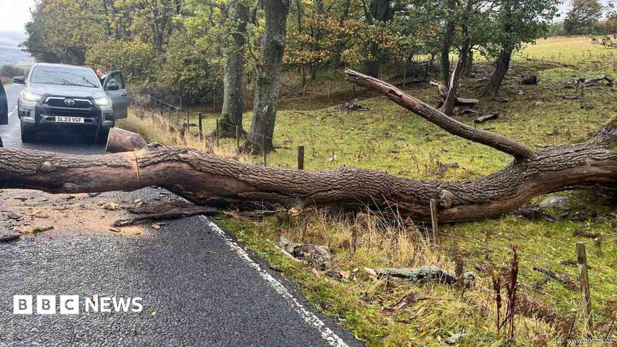 Amber wind warning in place as storm hits