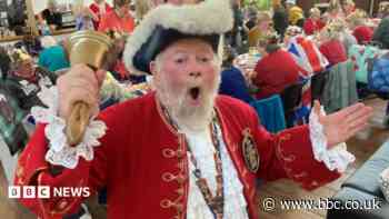 Town crier of 40 years dies after royal honour