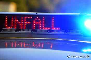 Auto kollidiert mit einem Baum: 82-Jähriger gestorben