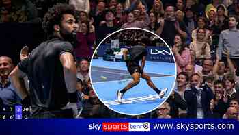 'That's ridiculous!' Arthur Fils wows crowd with incredible tweener!
