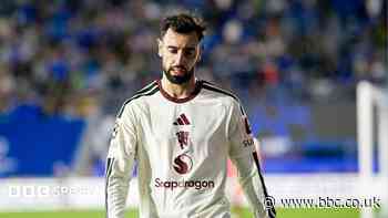 Fernandes dropped to bench by Man Utd boss Carrick