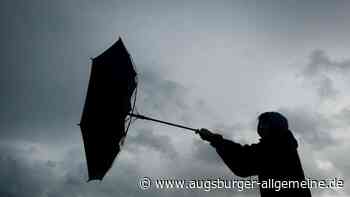 Herbststurm wird mancherorts zum Unwetter: Warnungen vor Sturm und Dauerregen in Bayern