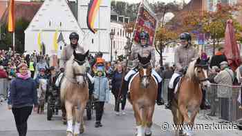 Tausende Besucher beim Leonhardizug in Fürstenfeldbruck
