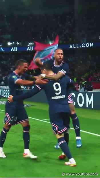 Mbappé x Icardi 🤩​ #football #ligue1 #foot #psg #footballshorts #soccer #sports #skills #goals