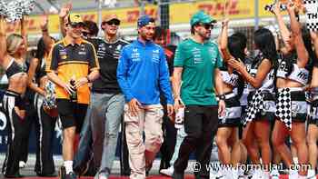 LIVE COVERAGE: Verstappen takes lead at COTA as Antonelli pits