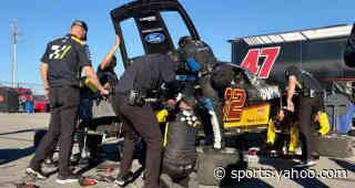 'Big One' strikes field in Stage 2 at Talladega; eight Chase drivers involved