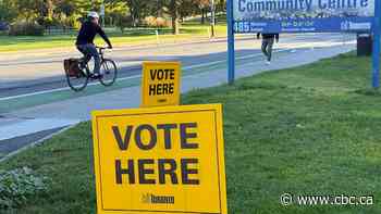 Toronto’s mayoral campaign is ending in a tight race. Here's how it got so close