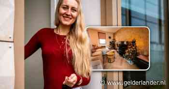 Zodra Anne de sleutel van haar nieuwe koopwoning kreeg, zette ze de kerstboom op: ‘5 jaar naar gezocht’