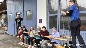 "Kirtahutschn" und Selbstgebackenes
