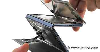 Some iPhone Duo Models Are Breaking. iFixit’s Teardown Might Explain Why