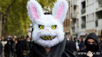 "Es wird wieder kompliziert": Frankreich wappnet sich für landesweite Unruhen an Halloween