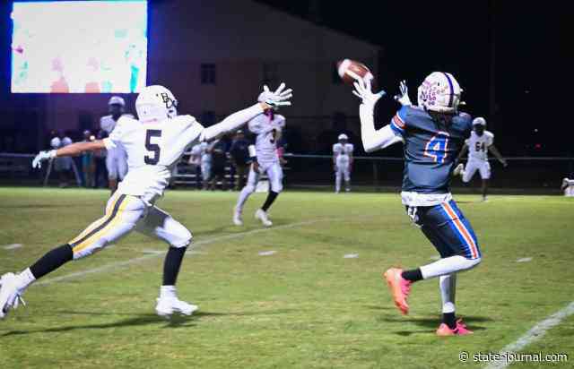 Frankfort’s football team starts fast, rolls past Berea 62-0