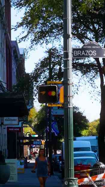 Look both ways before crossing ↔️