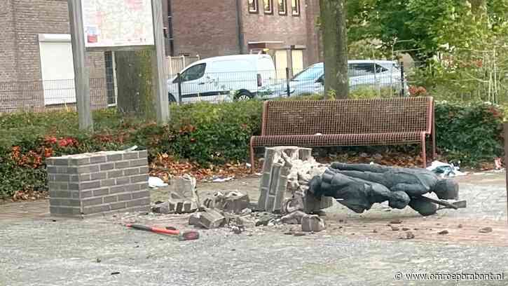 Bronzen beeld De Moermakkers in Moerstraten opnieuw doelwit van vandalisme
