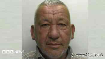 Man admits smuggling Albanians on Channel yacht