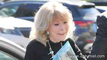 I Dream of Jeannie icon Barbara Eden, 95, shows off age-defying appearance as she attends a fan signing event