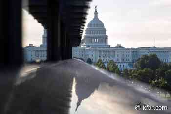 Man charged with sending white substance to 4 lawmakers