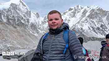 Man with rare condition reaches Everest base camp
