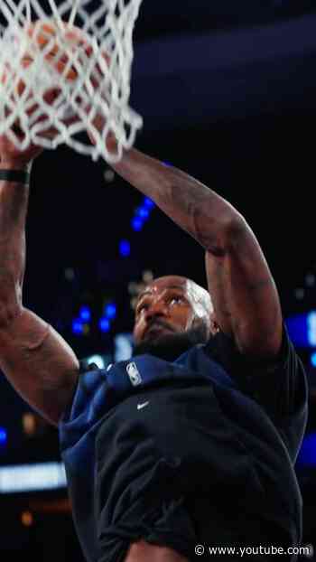 LeBron Going 🆙 #shorts