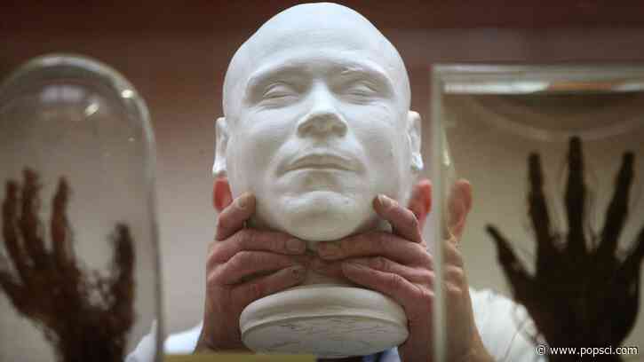 In 1828, serial killers sold their victims’ bodies to science