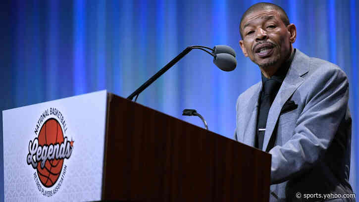 Muggsy Bogues will have his No. 1 jersey retired by Hornets in February