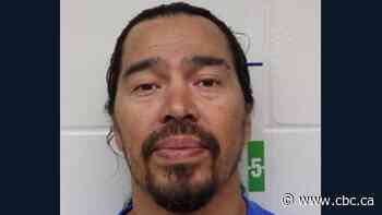 Warrant out for long-term offender from Sask. who walked away from halfway house in B.C.