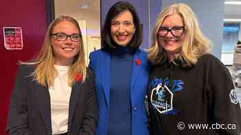 Applause for Ottawa city council having mostly women